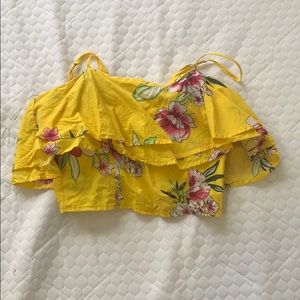 Cute yellow floral tank top/crop top.